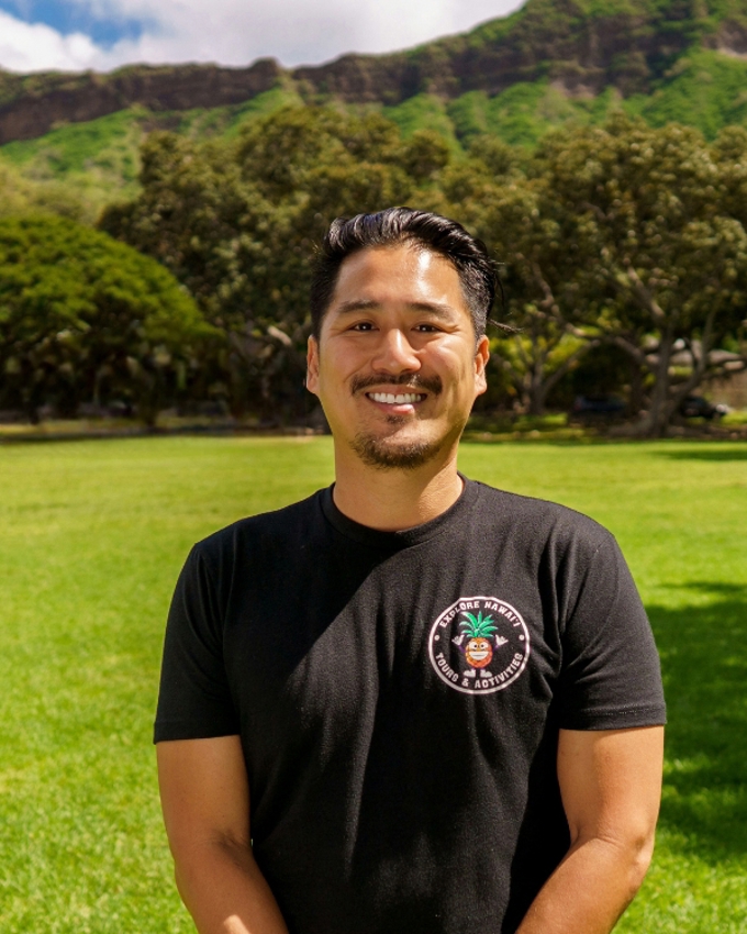 Lincoln Vo, founder of Explore Hawaiʻi Tours